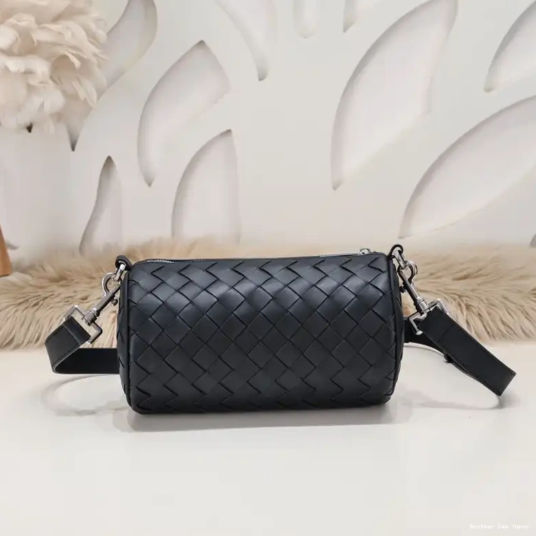 Brother Sam 2401YA0111 Veneta Bottega Bags 0811